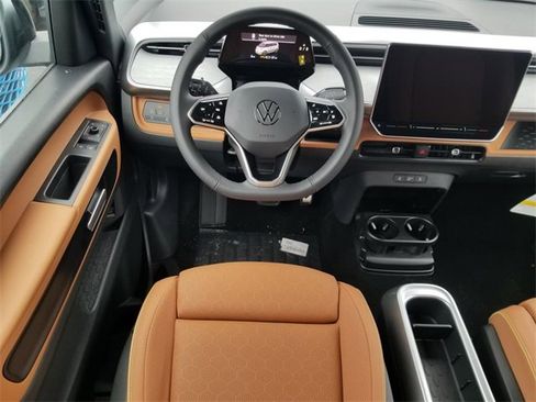 New 2025 Volkswagen ID. Buzz Pro S image 9