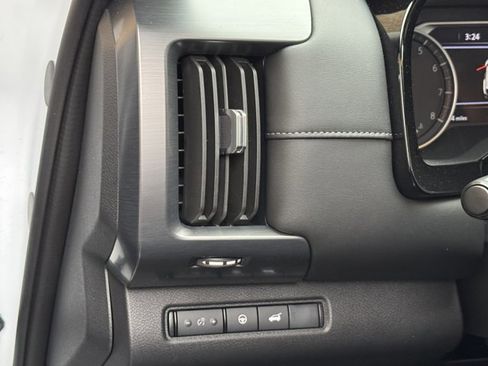 New 2025 Nissan Pathfinder SL AWD/4WD image 22