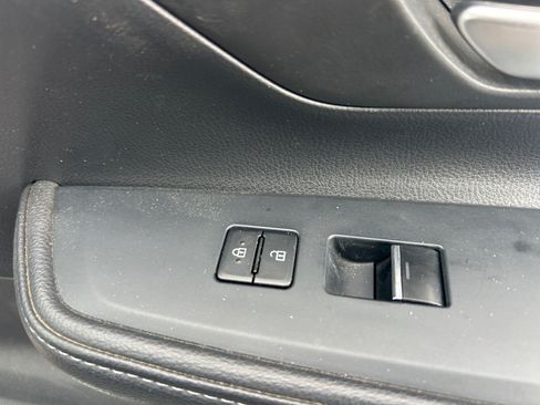 Used 2025 Toyota Grand Highlander FWD image 16