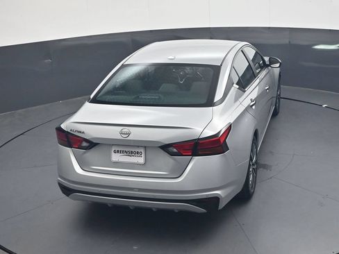 Used 2025 Nissan Altima 2.5 SV FWD image 35