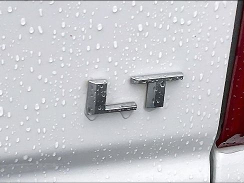 Used 2024 Chevrolet Silverado 2500 LT image 7