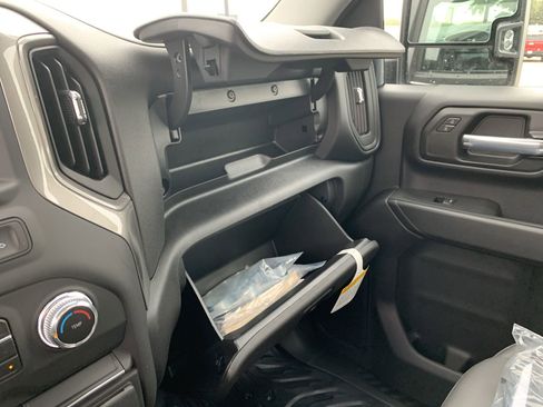 New 2025 GMC Sierra 3500 Pro w/ Convenience Package image 42