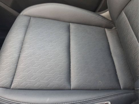 Used 2025 Chevrolet Equinox LT w/ Convenience Package II AWD/4WD image 26