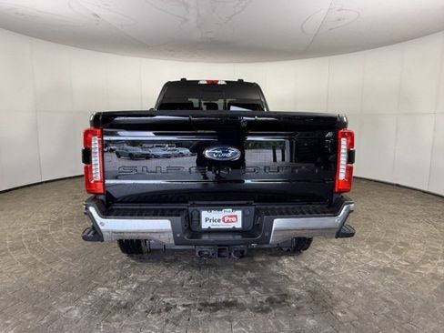 Used 2023 Ford F250 Lariat image 6