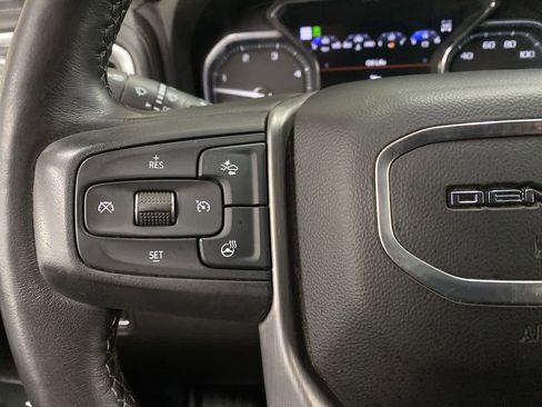 Used 2023 GMC Sierra 3500 Denali w/ Denali Black Diamond Edition image 20