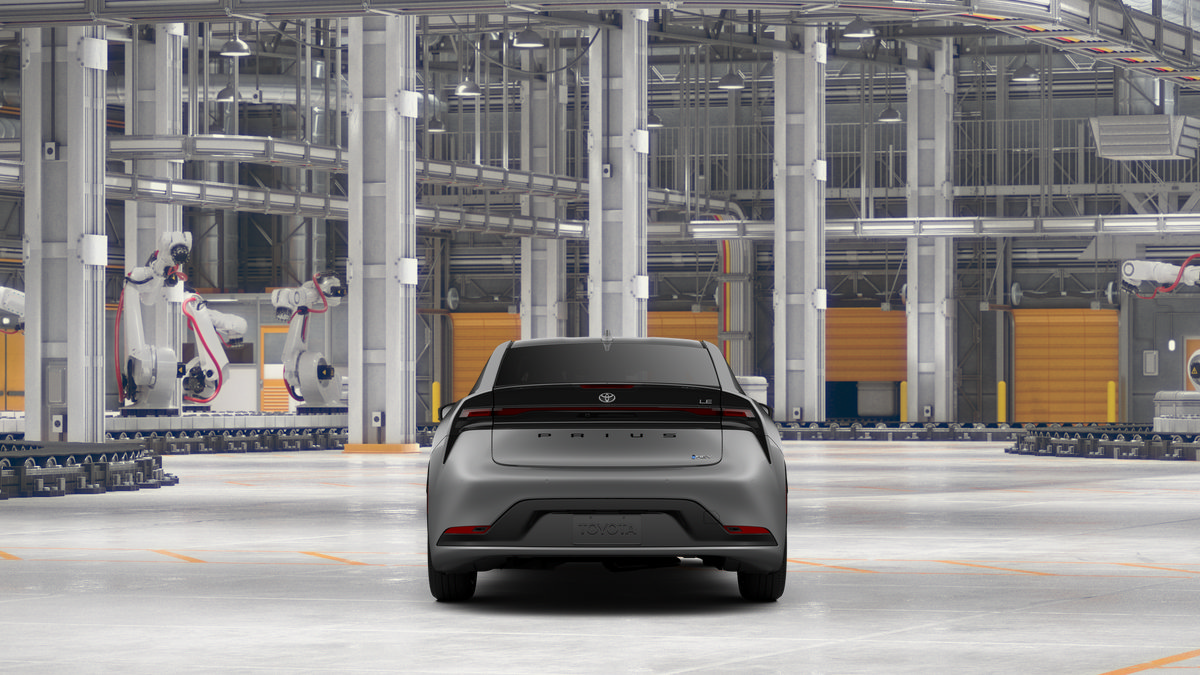 New 2027 Toyota Prius LE FWD image 8