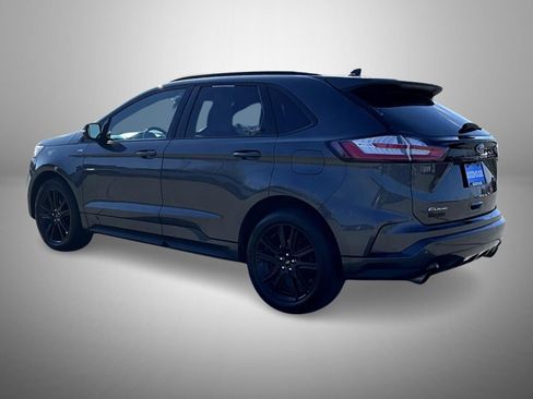 Used 2020 Ford Edge ST-Line w/ Cold Weather Package image 7