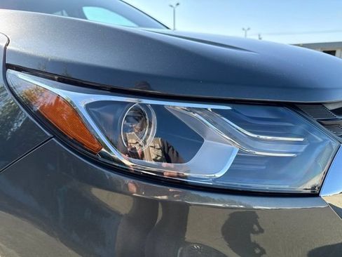 Used 2020 Chevrolet Equinox LT AWD/4WD image 9