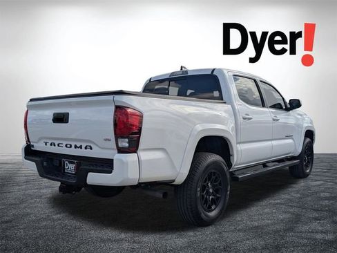 Used 2022 Toyota Tacoma SR5 w/ Technology Package RWD image 5