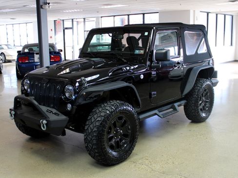 Used 2017 Jeep Wrangler Sport image 14