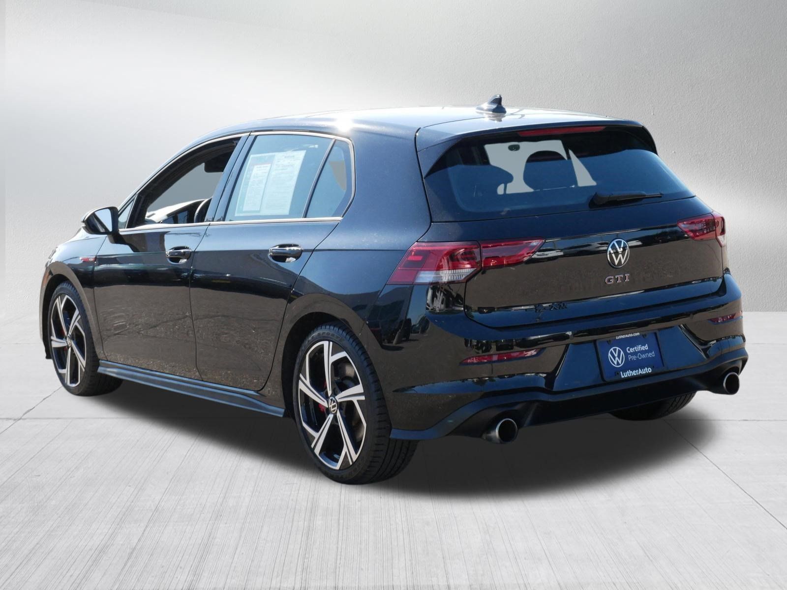 Certified 2024 Volkswagen GTI SE FWD image 5