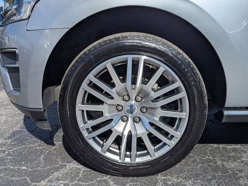 Used 2023 Ford Expedition Max Limited image 6