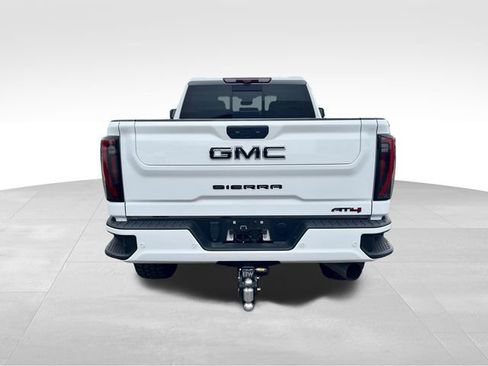 Used 2024 GMC Sierra 2500 AT4 w/ AT4 Premium Plus Package image 4