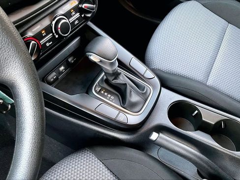 Used 2023 Kia Soul LX w/ LX Technology Package image 14