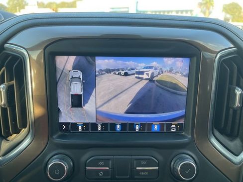 Used 2021 Chevrolet Silverado 2500 High Country w/ Technology Package image 24