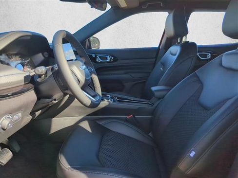 New 2026 Jeep Compass Latitude AWD/4WD image 4