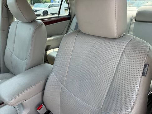 Used 2011 Toyota Avalon Limited FWD image 13