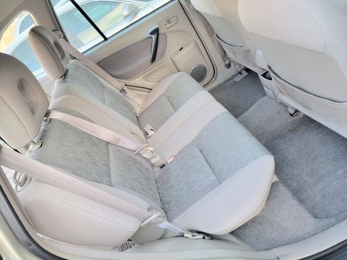 Used 2002 Toyota RAV4 2WD image 20