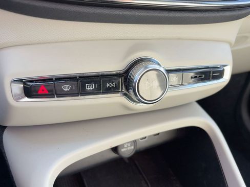 Certified 2023 Volvo XC40 B5 Plus w/ Driver Assist Package image 17