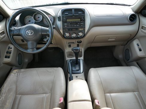 Used 2004 Toyota RAV4 4WD image 10