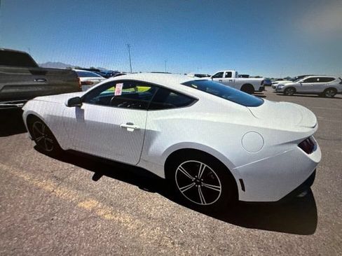 Used 2024 Ford Mustang Premium RWD image 10