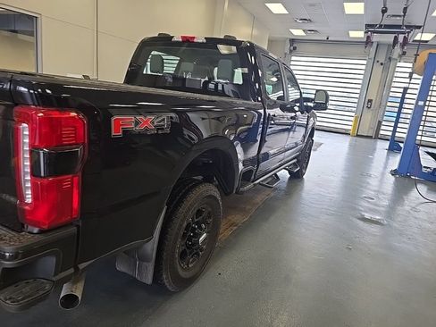 Certified 2024 Ford F250 XL w/ STX Appearance Package AWD/4WD image 3