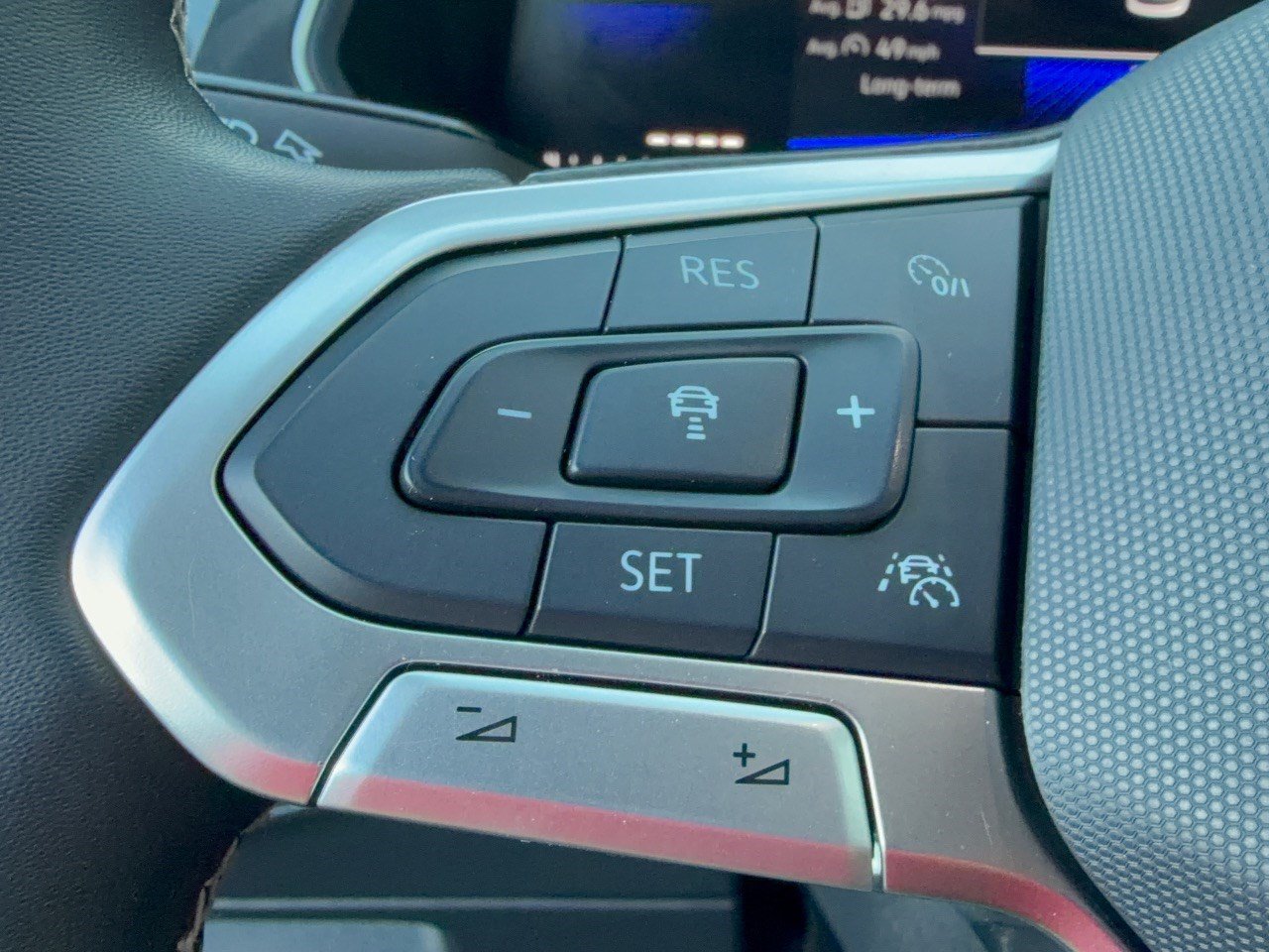 Certified 2024 Volkswagen Tiguan S AWD/4WD image 18