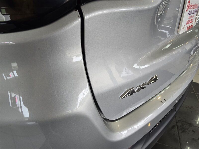 Used 2025 Jeep Compass Limited w/ Elite Group AWD/4WD image 33