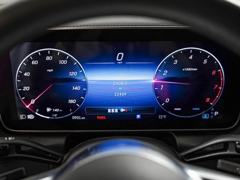 Certified 2024 Mercedes-Benz GLC 300 image 17