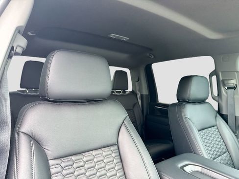 New 2026 GMC Sierra 3500 SLE AWD/4WD image 22