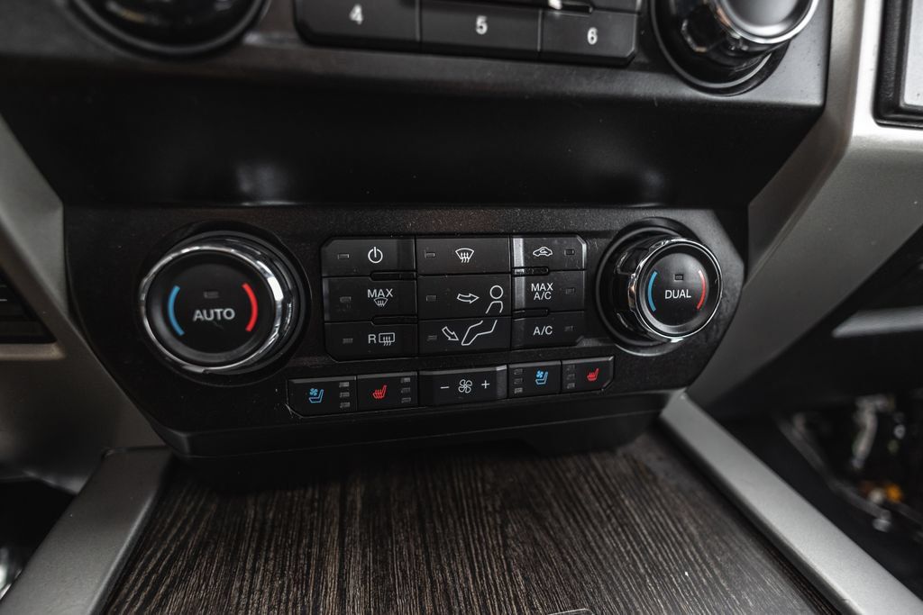 Used 2021 Ford F250 Lariat w/ Tremor Off-Road Package AWD/4WD image 20