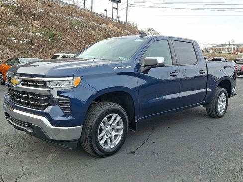 Used 2022 Chevrolet Silverado 1500 LT image 3