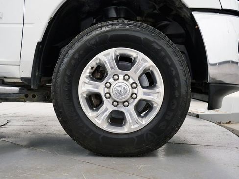 Used 2020 RAM 2500 Big Horn w/ Level 1 Equipment Group AWD/4WD image 34