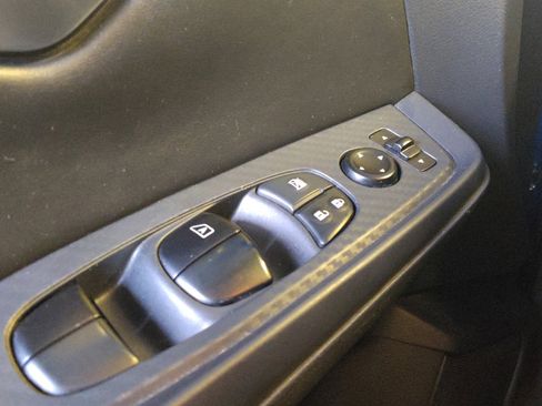 Used 2024 Nissan Sentra SV FWD image 27