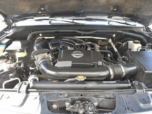 Used 2010 Nissan Xterra S image 29