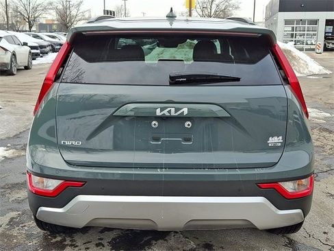 Certified 2023 Kia Niro EX image 5