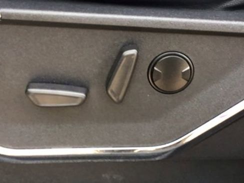 Used 2023 Ford F250 Lariat w/ Lariat Ultimate Package image 17