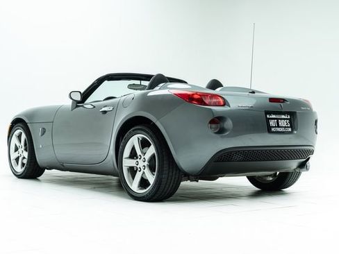 Used 2007 Pontiac Solstice Convertible w/ Premium Package RWD image 17