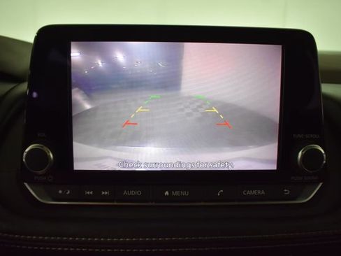 Used 2022 Nissan Rogue SV AWD/4WD image 22
