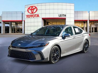 Used 2025 Toyota Camry SE