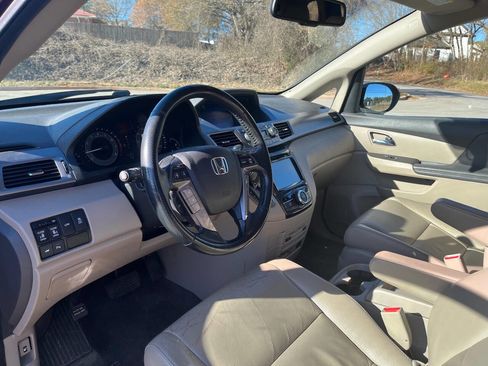 Used 2014 Honda Odyssey Touring Elite image 8