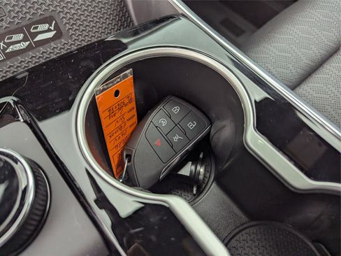 New 2026 Chevrolet Equinox LT w/ Convenience Package II image 20