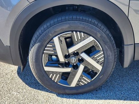 New 2026 Nissan Kicks SV image 7