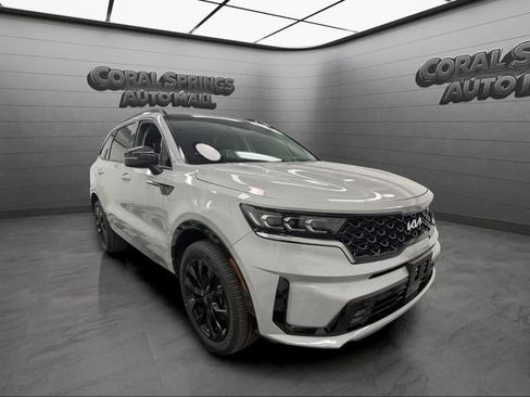 Certified 2023 Kia Sorento SX AWD/4WD image 7