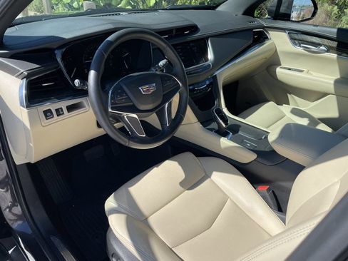 Used 2019 Cadillac XT5 FWD image 10