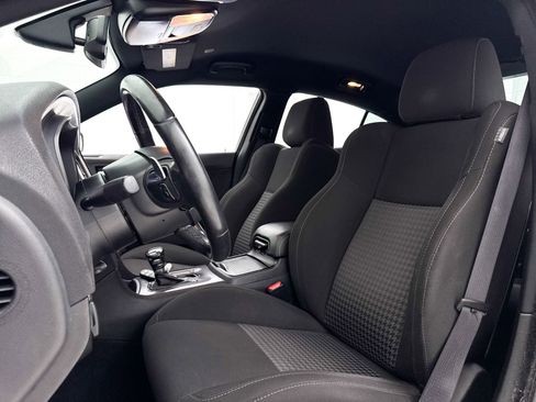 Used 2020 Dodge Charger R/T w/ Blacktop Package RWD image 21
