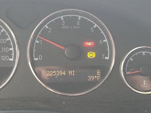 Used 2005 Chevrolet Uplander LS w/ LS Easy Order Package image 27