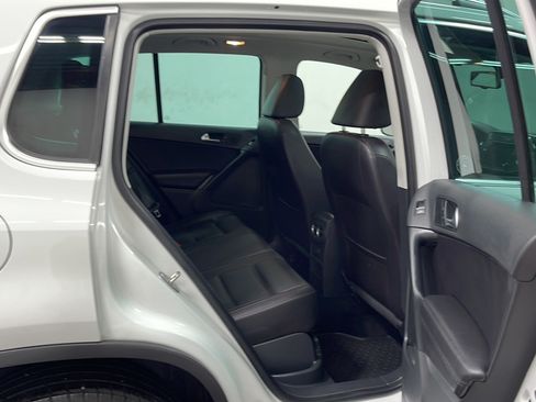 Used 2017 Volkswagen Tiguan Wolfsburg Edition AWD/4WD image 20