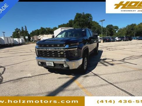 Used 2022 Chevrolet Silverado 2500 LT w/ Convenience Package AWD/4WD image 3