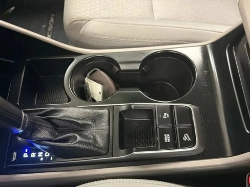 Used 2018 Hyundai Tucson Value FWD image 12